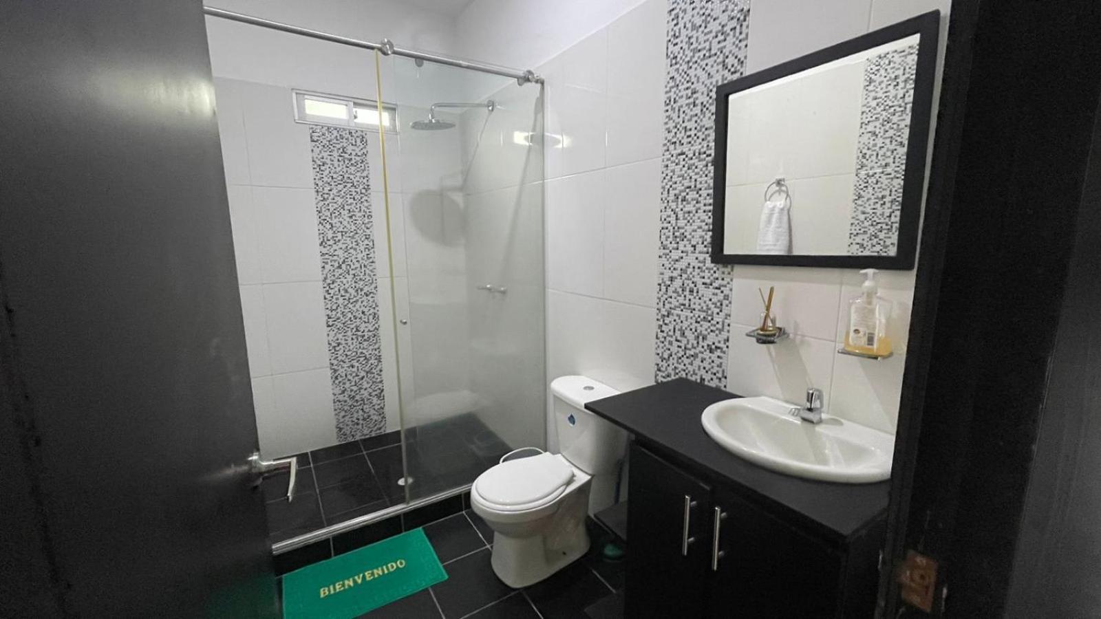 Villa Carolina Casa Campestre Монтенегро Номер фото